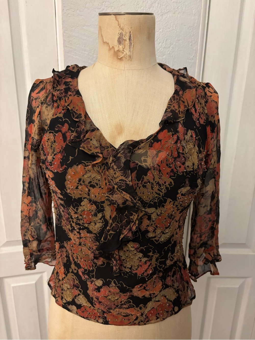 Vintage ICE 100% Silk Beaded Ruffled Blouse Dark Romantic Size Small - Picture 5 of 6